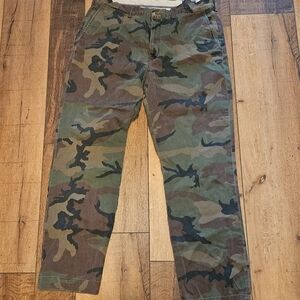 Ralph Lauren Men's Green Camouflage Cargo Pants
